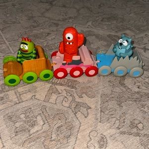 Yo Gabba Gabba! Brobee, Toodee & Muno Driven’ Friends Toy Car Train Set - 2008
